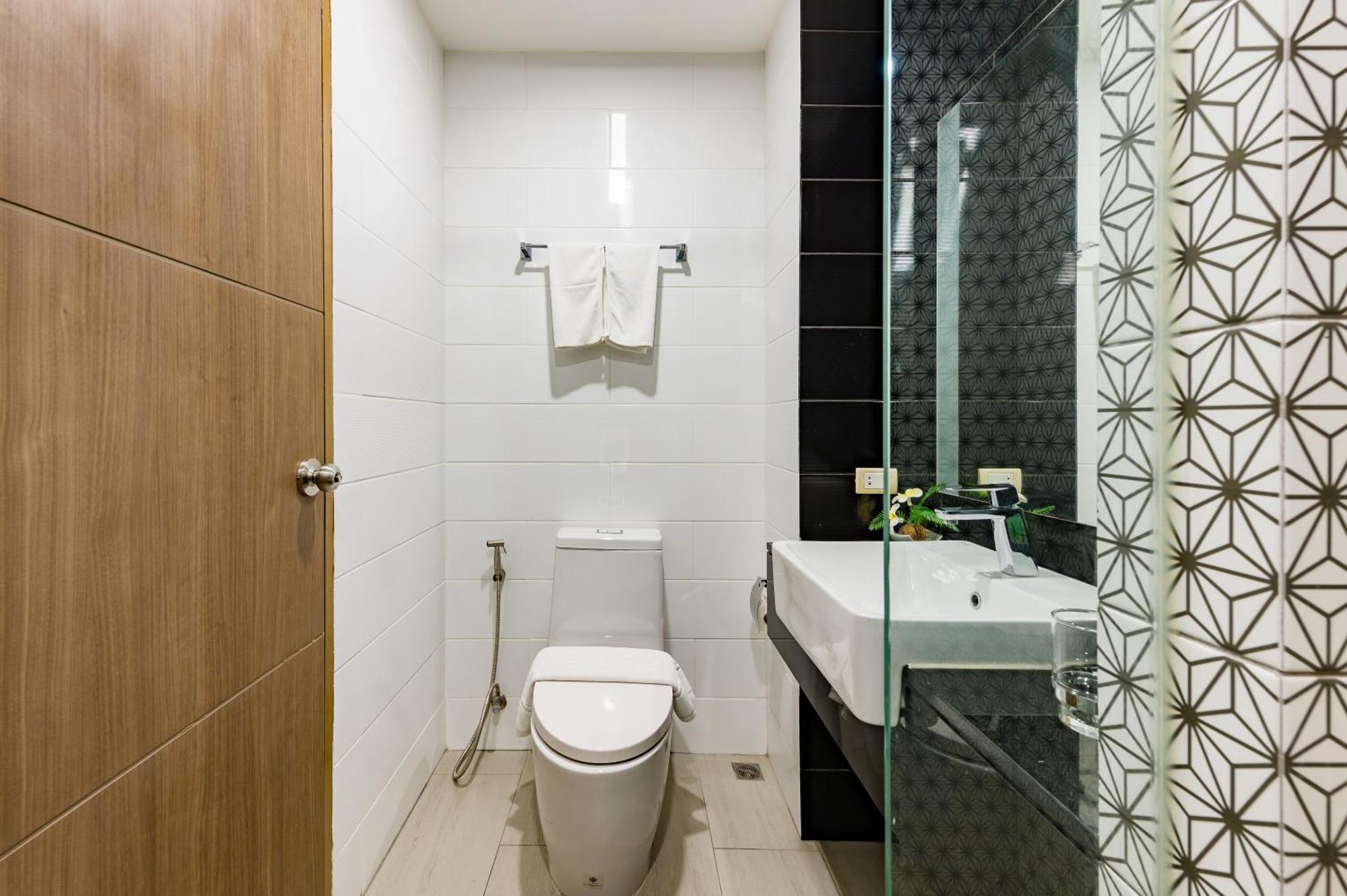 מלון Nai Yang Beach Wyndham Royal Lee Phuket מראה חיצוני תמונה